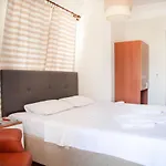 Oguz מלון 2*