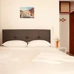 Oguz מלון 2*